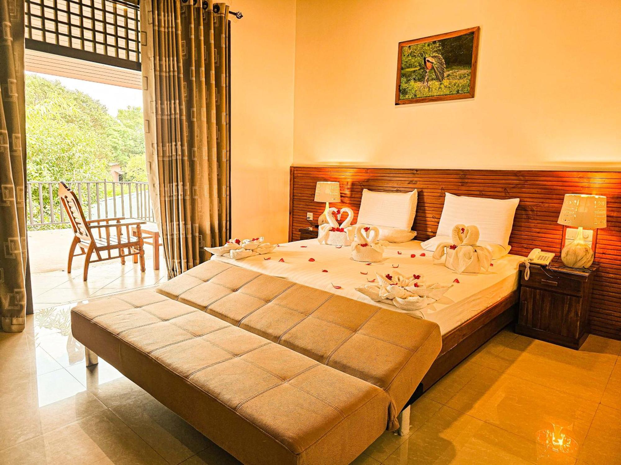 Gamodh Citadel Resort Anuradhapura Ngoại thất bức ảnh