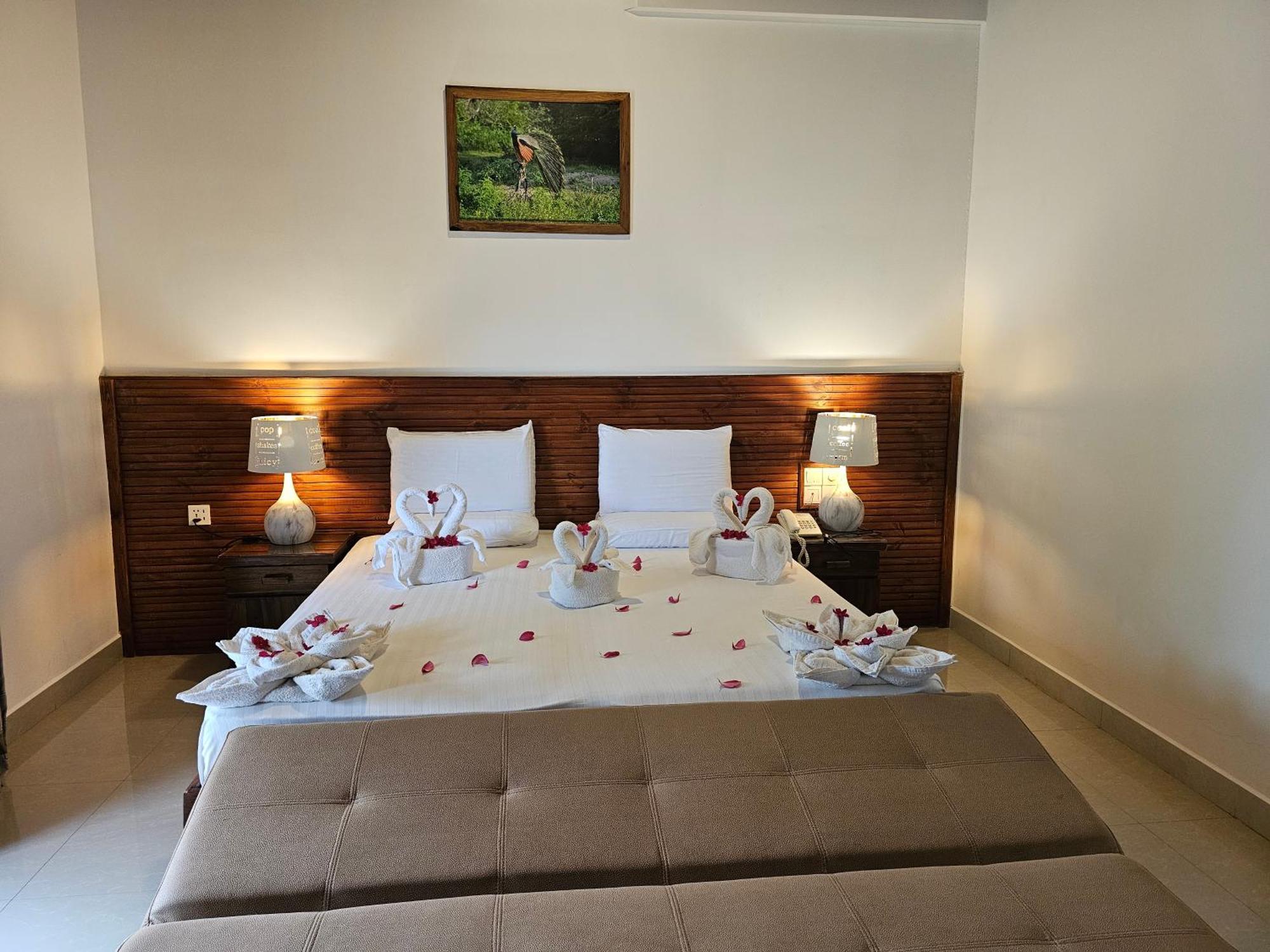 Gamodh Citadel Resort Anuradhapura Ngoại thất bức ảnh