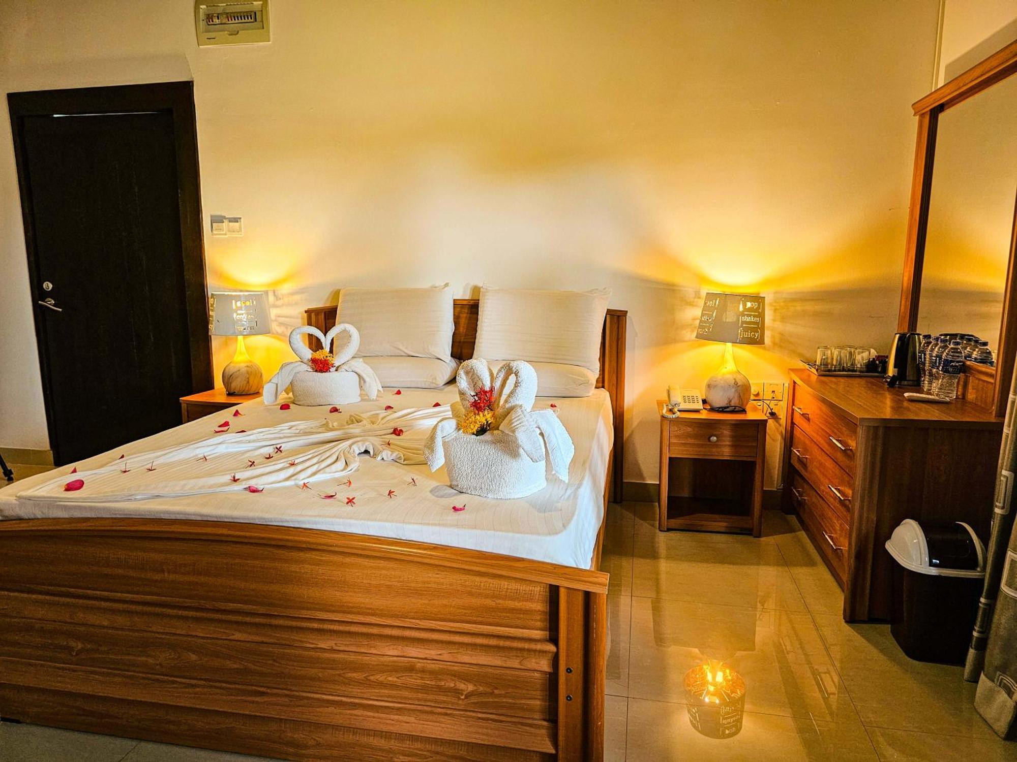 Gamodh Citadel Resort Anuradhapura Ngoại thất bức ảnh