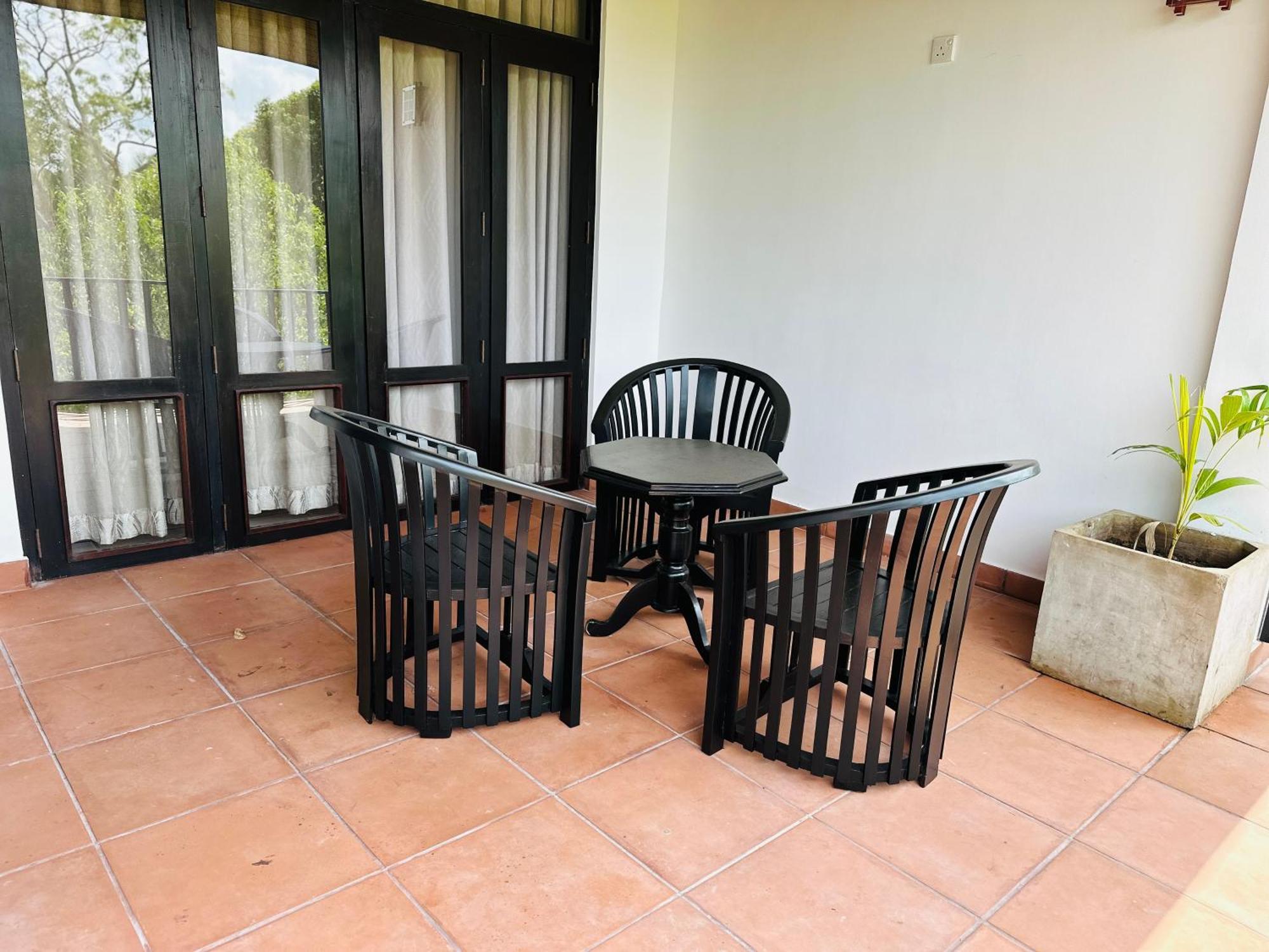Gamodh Citadel Resort Anuradhapura Ngoại thất bức ảnh