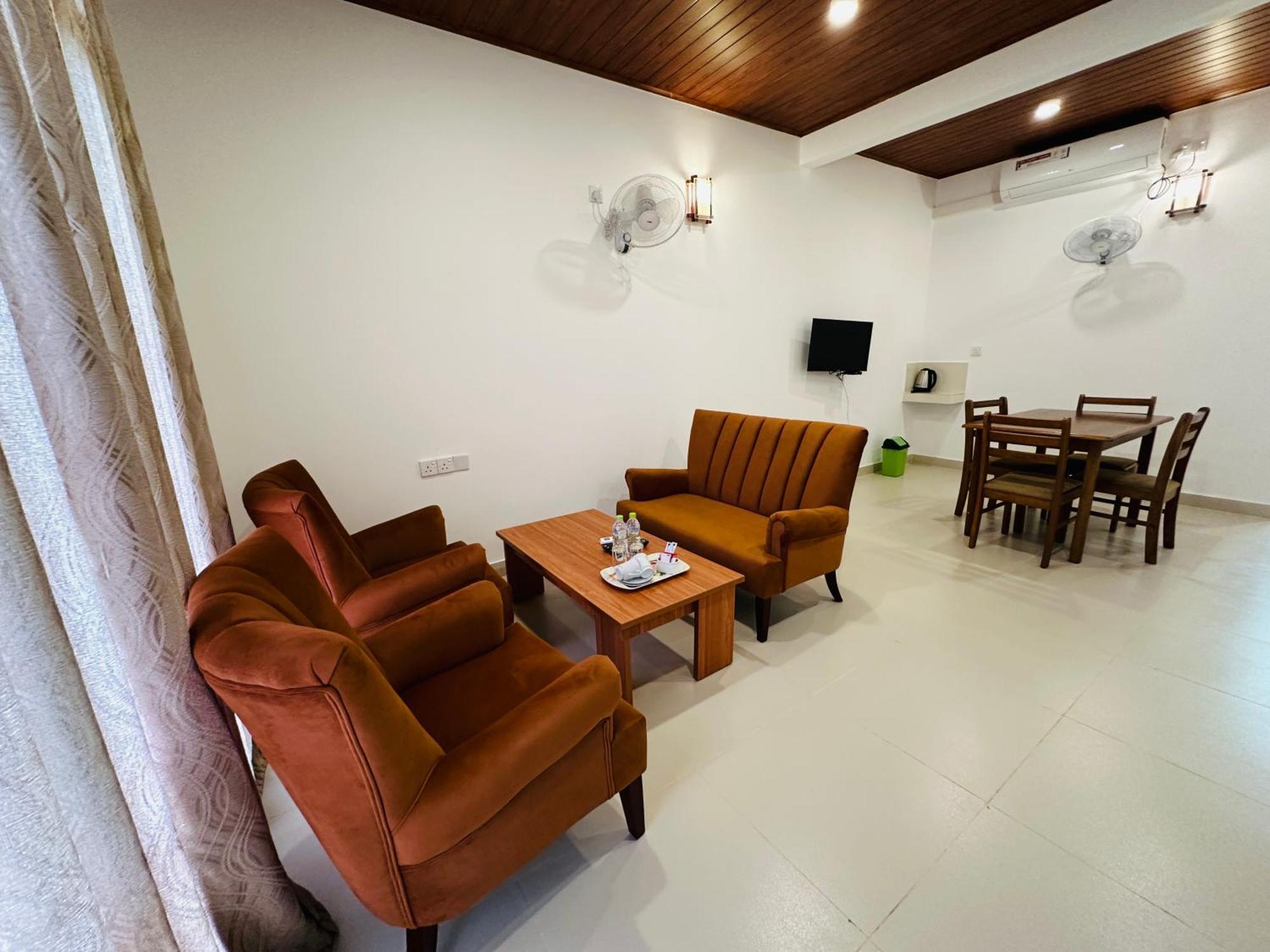 Gamodh Citadel Resort Anuradhapura Ngoại thất bức ảnh