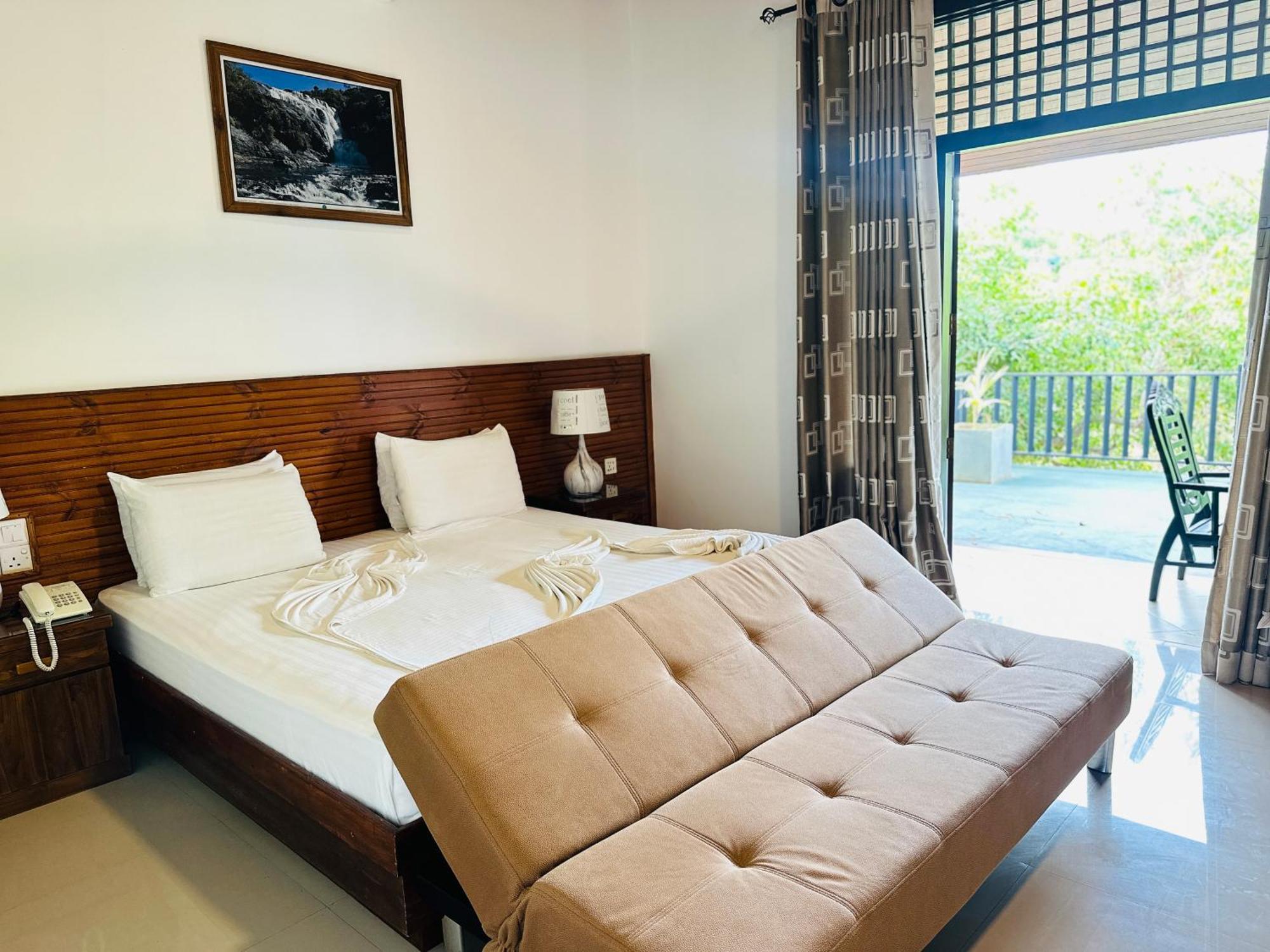 Gamodh Citadel Resort Anuradhapura Ngoại thất bức ảnh