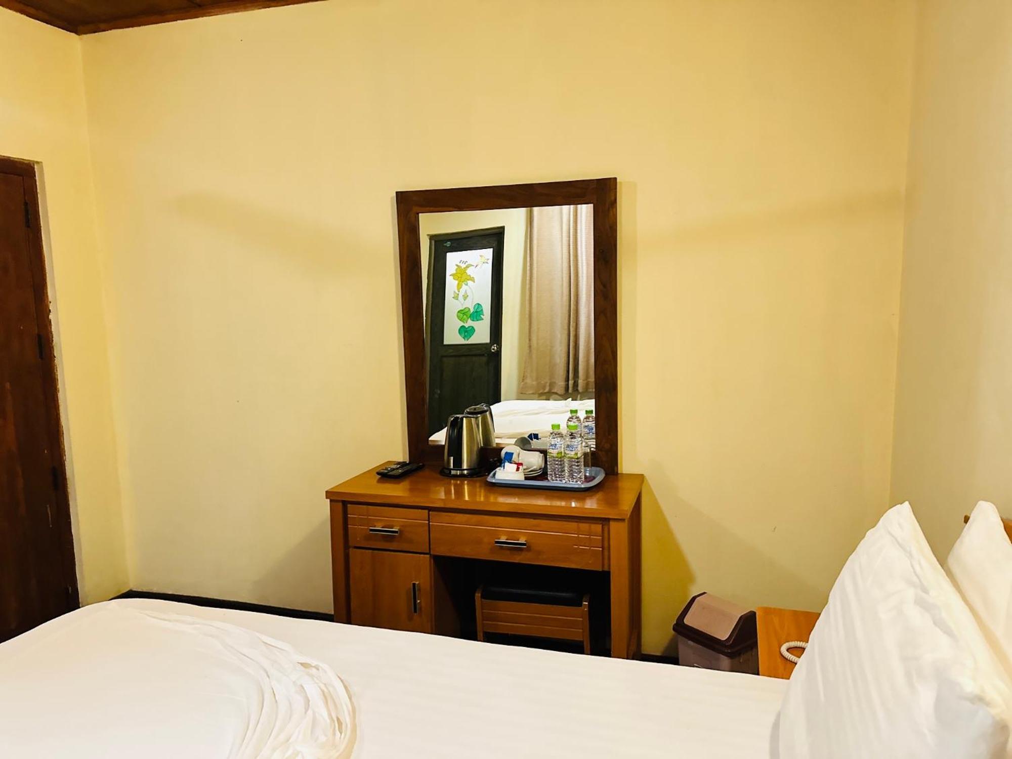 Gamodh Citadel Resort Anuradhapura Ngoại thất bức ảnh